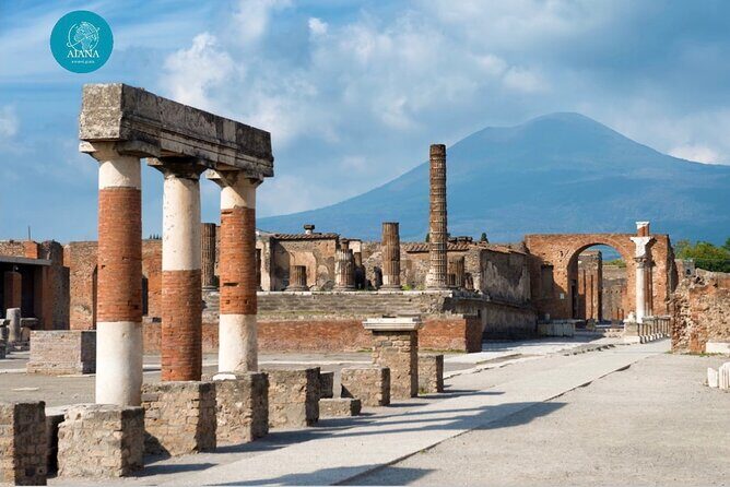 Half Day Tour to Pompeii from Ravello - Inside Pompeii Archaeological Park: your guide’s job is focus