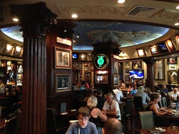Hard Rock Cafe Rome with Set Lunch or Dinner - Acoustic vs Electric set menus: how the meal works