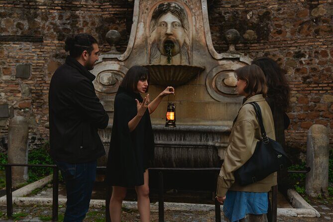 Haunted Rome Ghost Night Walking Tour - Via del Mascherone and Vicolo dei Venti: the “little madonnas”