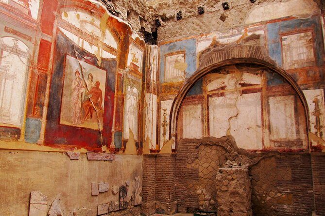 Herculaneum Guided Group Tour from Naples - Casa del Bicentenario: a quick hit for how rooms were used
