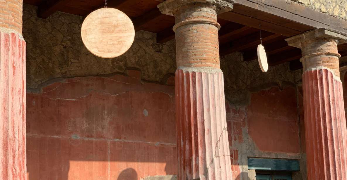 Herculaneum: Tickets & Tour with a Local Archaeologist - Skip-the-line access: what you gain in real time