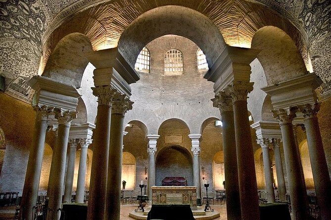 Hidden Gems & Rome Catacomb Semi Private Tour by golf cart - Guides: what you can hope for from different driver-guides