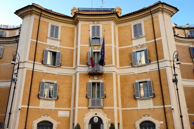 Historical Walking Tour in Rome City Center with Hidden Gems - Starting at the Forum of Trajan, then walking smart through the center