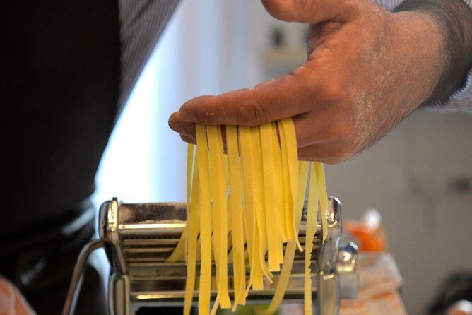 Home Cooking in Testaccio: Cacio e Pepe, Amatriciana, Carbonara - Testaccio and the Via Galvani meet-up: why the location matters