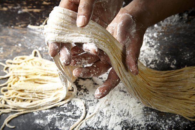 Home Cooking in Testaccio: Cacio e Pepe, Amatriciana, Carbonara - Who should book this class in Testaccio (and who should hesitate)