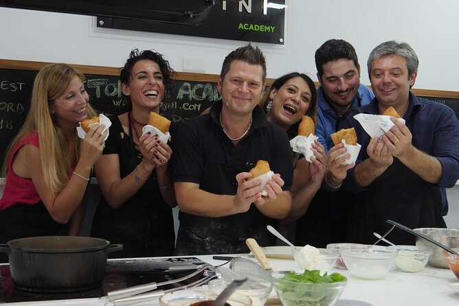 Homemade Pizza Class in Napoli - What you actually cook: margherita, pizza fritta, montanara