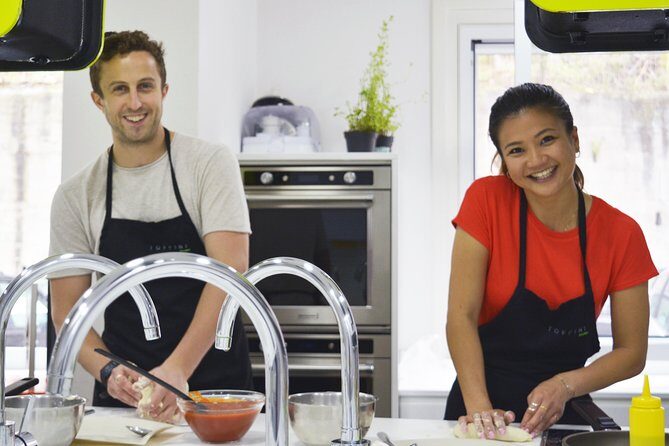 Homemade Pizza Class in Napoli - The guide factor: why chef Luigi makes a difference
