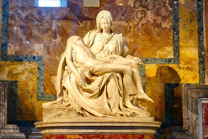 In-depth Guided Tour of St. Peter's Basilica & Square - Why St. Peter’s Square Feels Like a Stage for Bernini
