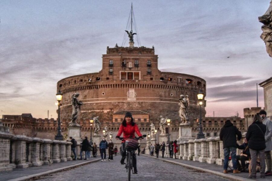 In Rome like a star: e-bike tour with photo shoot - E-bike safety in Rome: what the route choices mean for you