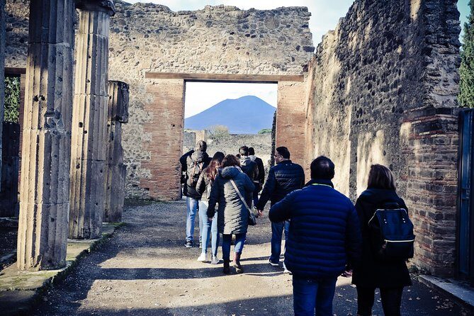 Independent Sorrento & Pompeii Day Trip from Rome - Your Sorrento morning: Amalfi Coast views, limoncello tasting, and free time