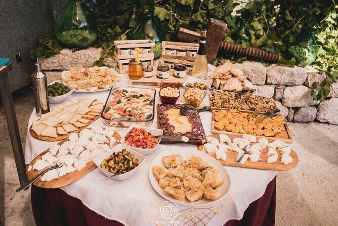 Irpinia Tour of the Vineyards, Cooking Class and Wine-Tasting - Transport, meeting point, and how to plan your day without stress
