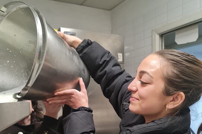 Italian Gelato Making Experience in Rome - The step-by-step process: from mixing to final decoration