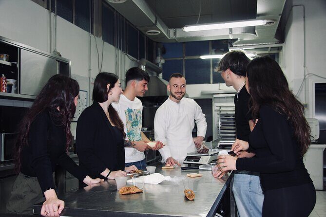 Italian Gelato, Tiramisu and Cannolis Cooking Class in Rome - Inside the 2.5-Hour Flow: What Happens During the Workshop