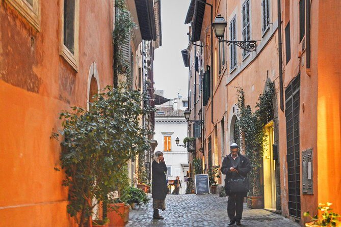 Jewish Ghetto and Campo Dè Fiori By Night Food, Wine and Sightseeing Tour - Campo de’ Fiori: pizza margherita, cured meats, and the square’s darker past