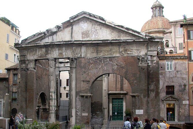 Jewish Quarter and Trastevere District Private Walking Tour - Ponte Rotto and Pont Fabricius: walking Roman time
