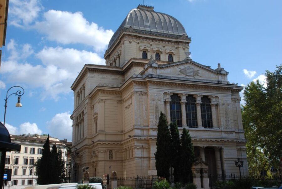 Jewish Rome District, Old Ghetto and Trastevere Private Tour - Start point to end point: the 3-hour flow