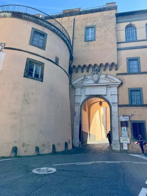 Jubilee: Castel Gandolfo and the gardens of the papal villas - Who should book this Castel Gandolfo papal gardens tour