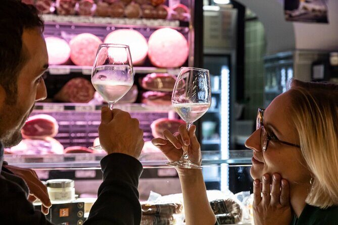 Late Night in Rome: VIP Golf Cart Drinks & Bites Tour - Who should book this, and who should skip it