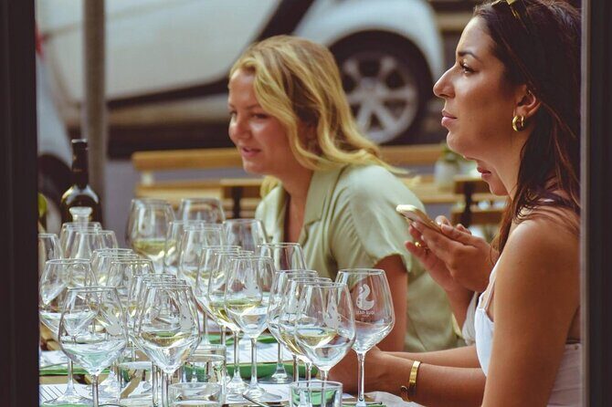 Local Wine Tasting - The Natural-Wine Angle and Why It Shows Up in the Lesson
