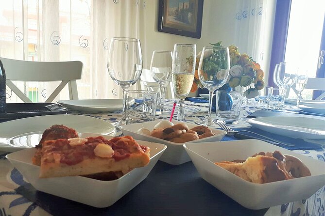 Make Neapolitan Pizza With A View Of Naples - The Naples View Break: Food Tastes Better With Fresh Air