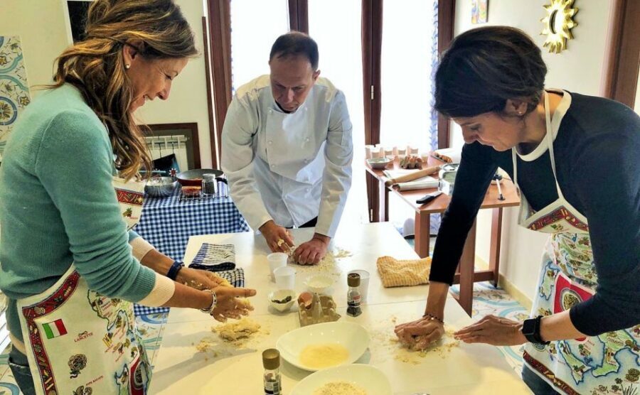 Make Neapolitan Pizza With A View Of Naples Like No Other - Getting to Int. 23 piano 5 (Di Lauro): metro and car clarity