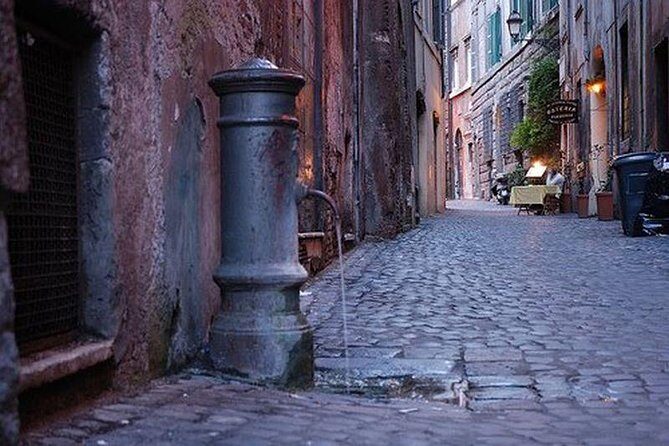 Medieval Rome & trastevere walking tour w/personal tour guide - Trastevere’s Santa Maria Square and Bramante’s Fountain Stop