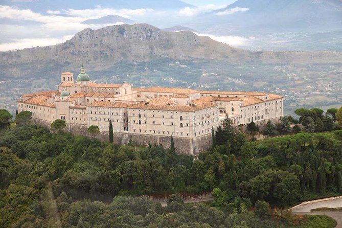 Montecassino Abbey & Gaeta Private Day Tour from Rome with Lunch - Hotel Pickup at 7:00 and a 10–11 Hour Day That Adds Up