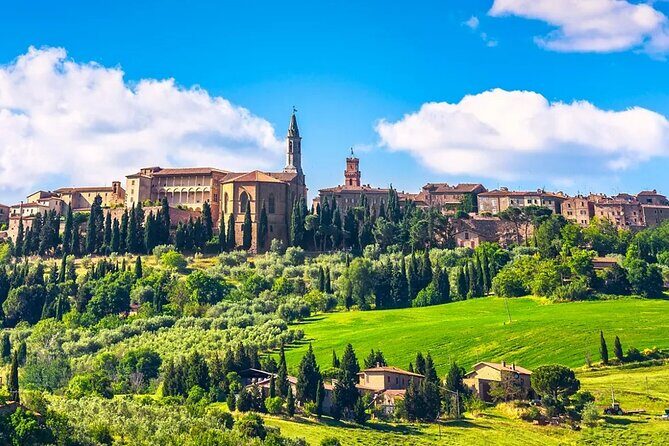 Montepulciano Noble Wines tour in Tuscany from Rome - Pienza stop: smaller town, sharper viewpoints