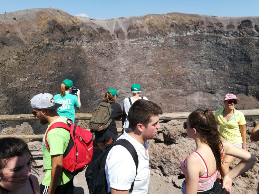 Mount Vesuvius 4-Hour Volcano Tour with Wine Tasting - The wine tasting stop: lunch with wine, not a lecture