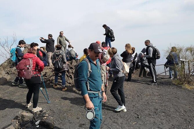 Mount Vesuvius tour by bus and ticket included from Ercolano - Path n°5 Gran Cono hike: what 1 hour 40 minutes feels like