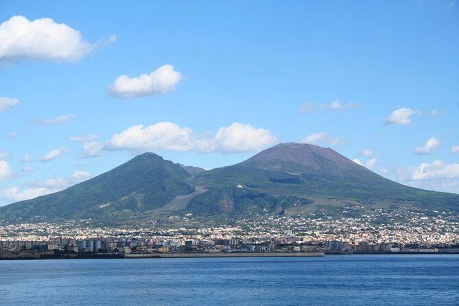 Mt Vesuvius with Winery Visit - Who this tour is best for