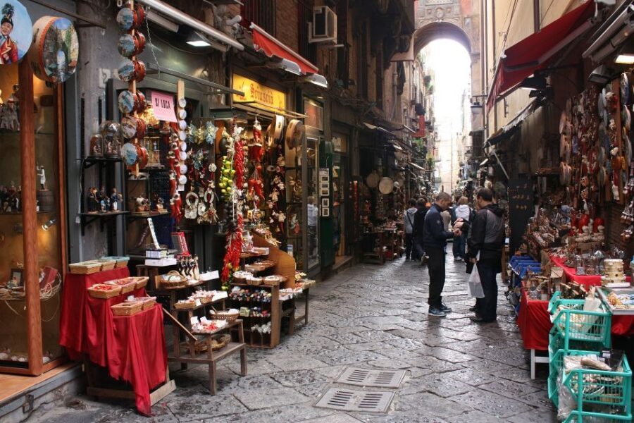 Naples: 2-Hour Walking Tour w/ Food Tasting Experience - Timing and logistics: arrive ready to walk
