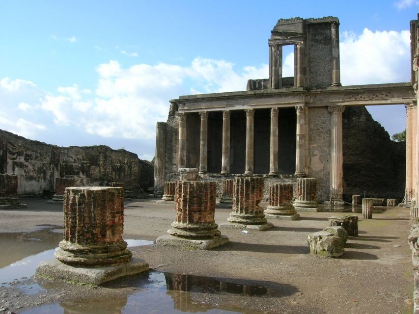 Naples: 3-Day Pass, Pompeii, & Archeological Museum Included - MANN, Capodimonte, and Royal Naples: when to choose museums over ruins