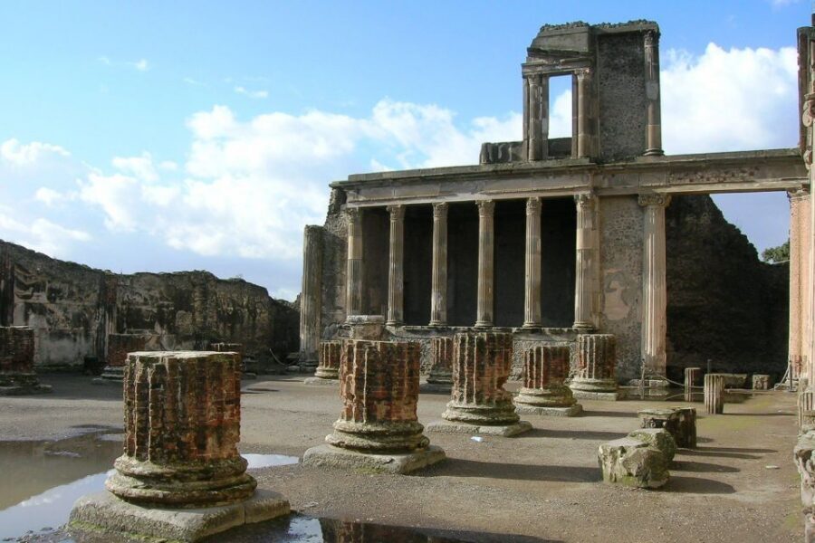 Naples: 3-Days Pass w/ Pompeii, Museums & Transport Included - Naples museums you can stack: archaeology, Capodimonte, and MADRE