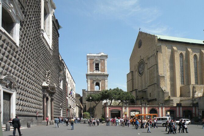 Naples - 4 hours in the streets of the city - Chiesa del Gesù Nuovo Square: Starting With Naples Taste