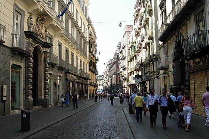 Naples - 4 hours in the streets of the city - Via Toledo to Quartieri Spagnoli: Long Views and the Maradona Corner