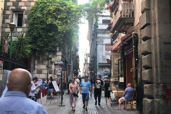 Naples Attractions Walking and Sightseeing Tour - What the 2-Hour Small-Group Pace Really Means for You