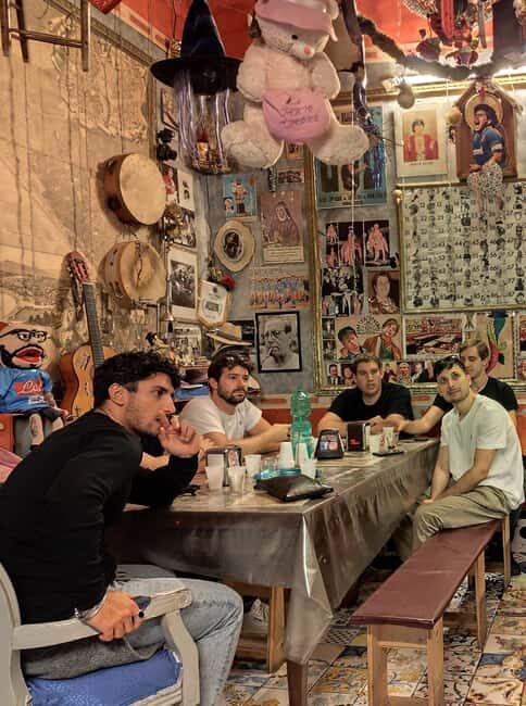 Naples: Authentic Family Home Lunch with Music Show & Spanish Quarters Tour - Live music and a family performance vibe
