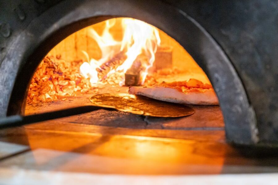 Naples: Authentic Neapolitan Pizza Making Class - Why a Neapolitan pizza class in Naples feels different