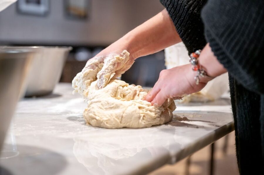Naples: Authentic Neapolitan Pizza Making Class - The food you get: starter, soft drink, and what to expect in the meal