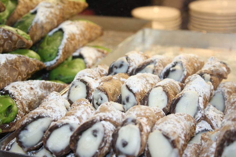 Naples by Night: Food and Wine Walking Tour with Local Guide - Portion size reality check: come with an empty stomach