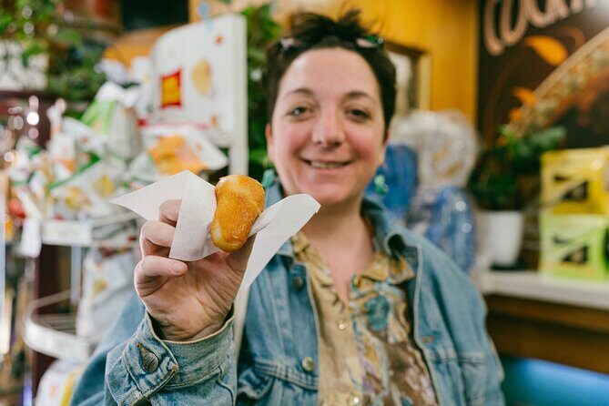 Naples by Night: Ultimate Neapolitan Tasting Tour - Mozzarella, Pizzette, Provola, and Taralli Stops