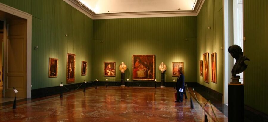 Naples: Capodimonte Museum 2-Hour Guided Private Tour - Where the 3rd floor fits: a quick look at contemporary additions