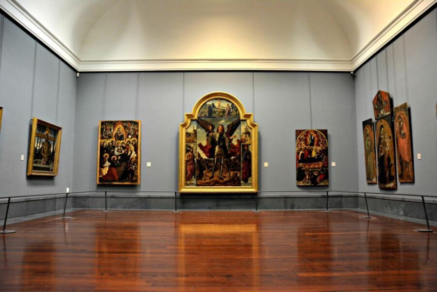 Naples: Capodimonte Museum small group tour - Capodimonte Museum in 2 hours: the pace that works