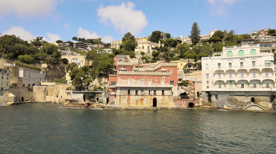 Naples: Castel dell'Ovo Boat Tour with Snorkeling & Aperitif - Aperitif onboard: the easy Naples meal that doesn’t steal your time