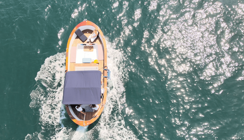 Naples: Castel dell'Ovo Boat Tour with Snorkeling & Aperitif - Guides (Nico and Valeria) set the pace with stories you can actually use