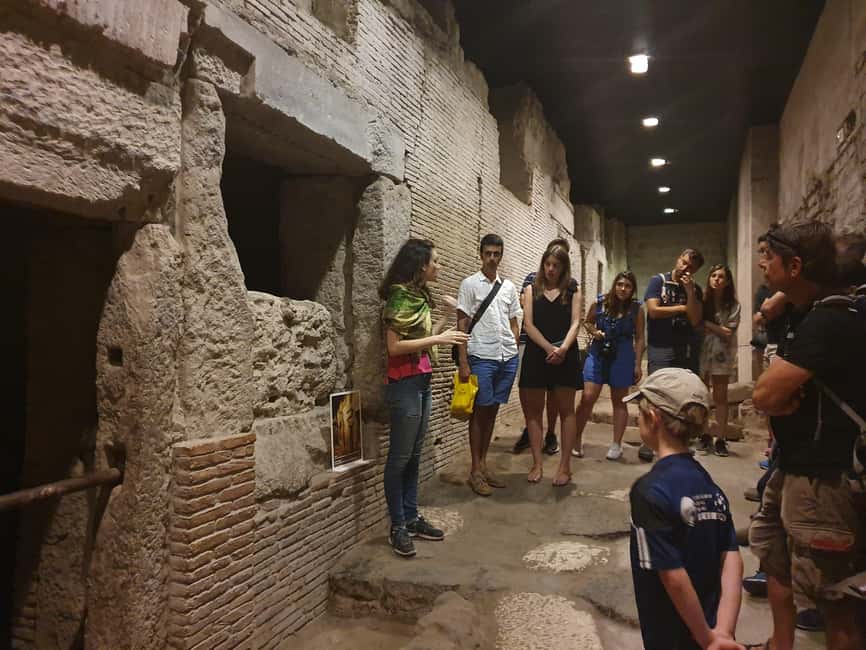 Naples: City Walking Tour w/ Underground Roman Ruins Ticket - Optional lunch near Piazza Municipio and Castel Nuovo