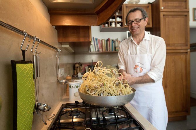 Naples: Cook 3 Authentic Recipes in a Local's Home - Finding the Right Place in Naples (Without Stress)
