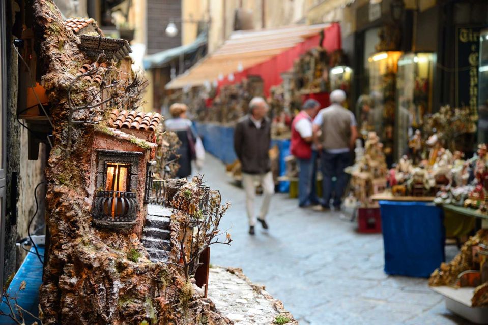 Naples: daily/weekly transport ticket, map and audio guide - What the local stories focus on (and why that matters)