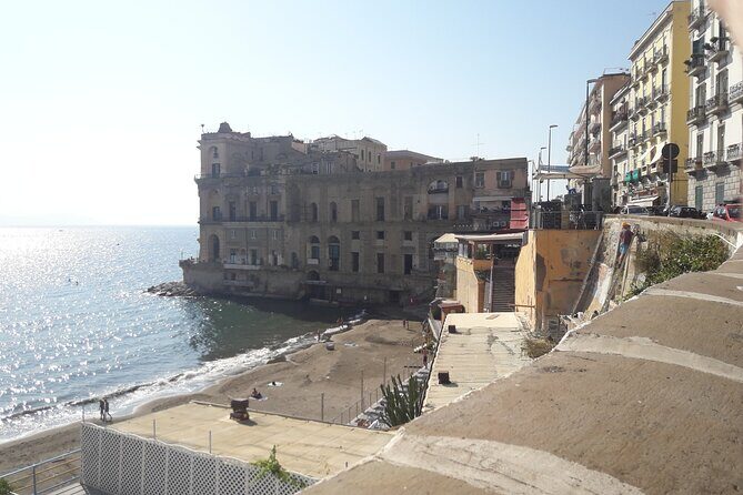 Naples electric bike tour Partenope - Price and value: about $63.72 for a full Naples sampler